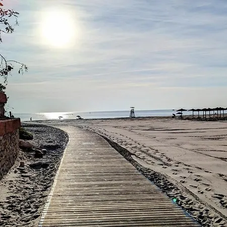 Relaxing Hideaway With Sun, Pool, Beaches And More! Los Dolses
